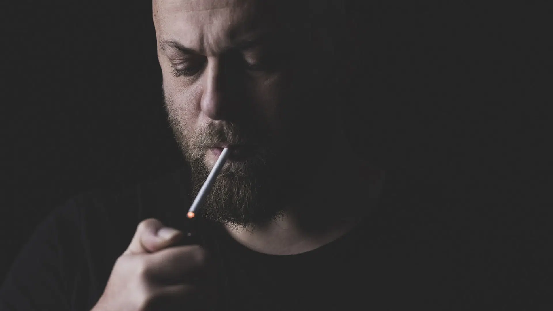 Pourquoi choisir une tubeuse à cigarette électrique ?